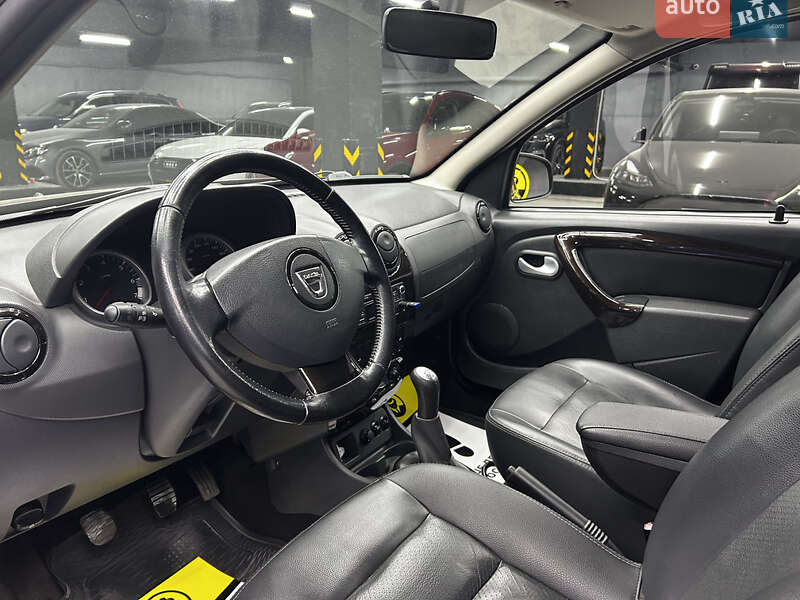 Внедорожник / Кроссовер Dacia Duster 2012 в Черновцах