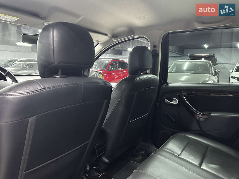 Внедорожник / Кроссовер Dacia Duster 2012 в Черновцах