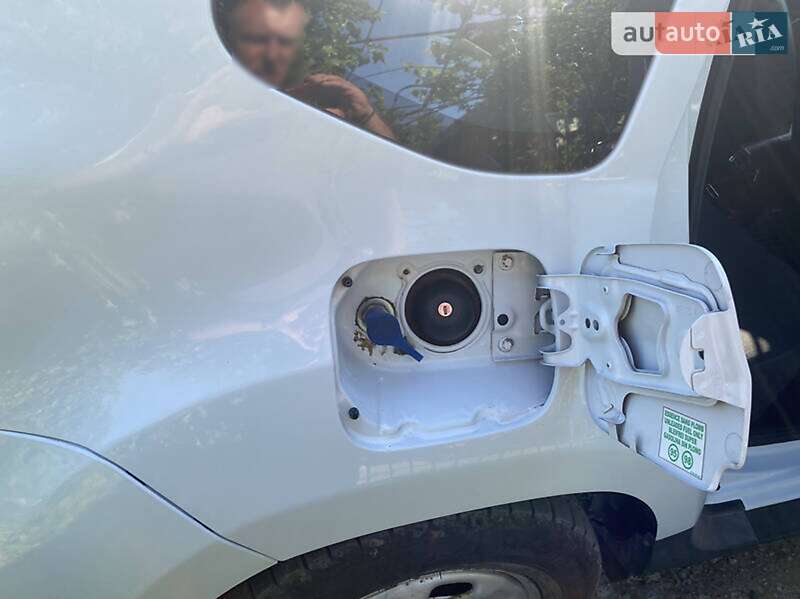 Позашляховик / Кросовер Dacia Duster 2012 в Одесі