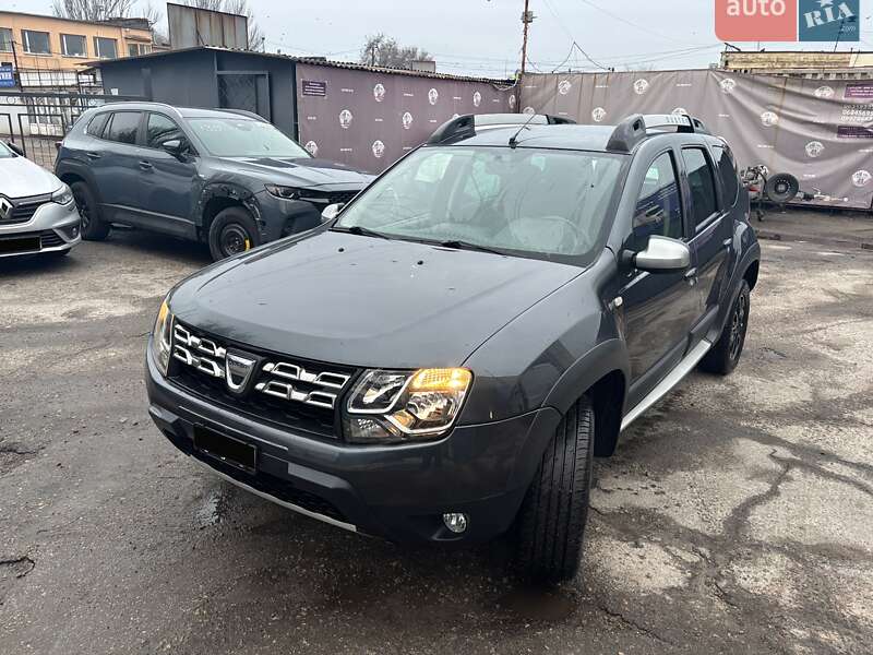 Внедорожник / Кроссовер Dacia Duster 2016 в Запорожье