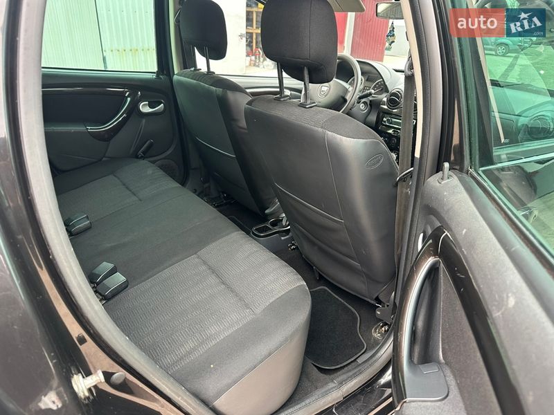 Позашляховик / Кросовер Dacia Duster 2010 в Сокалі