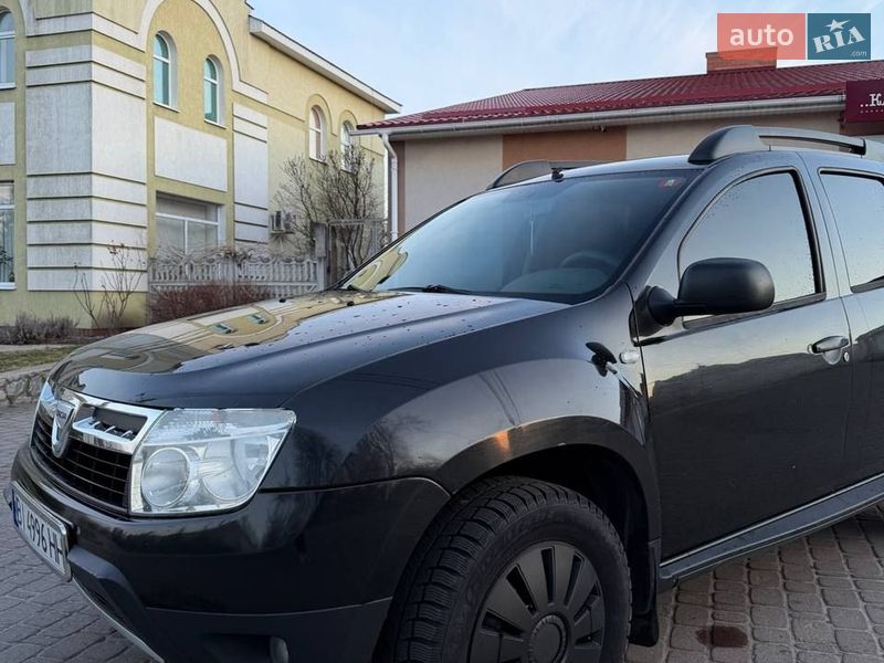 Позашляховик / Кросовер Dacia Duster 2010 в Гадячі