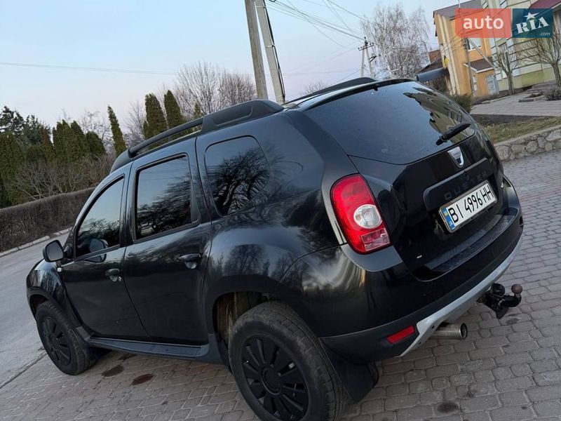 Позашляховик / Кросовер Dacia Duster 2010 в Гадячі