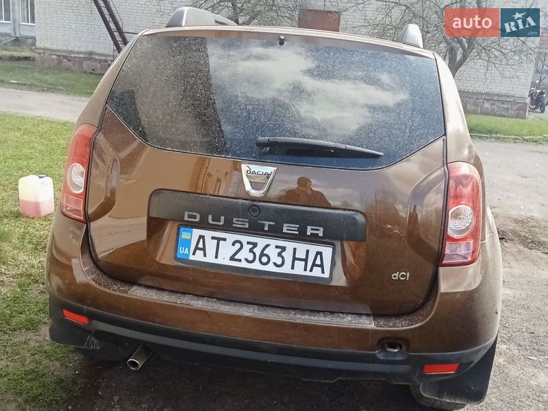 Позашляховик / Кросовер Dacia Duster 2011 в Долині