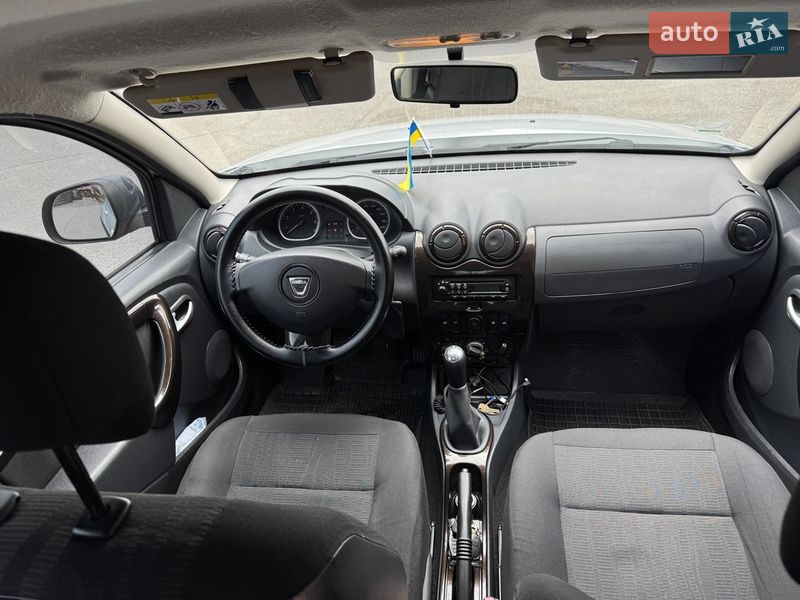 Внедорожник / Кроссовер Dacia Duster 2010 в Гнивани