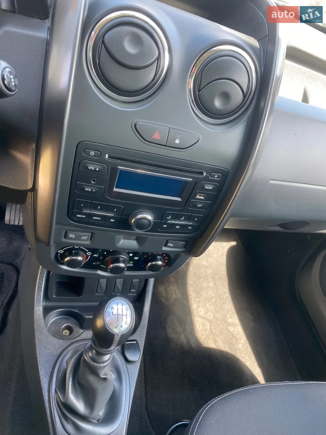 2014 Dacia Duster - мініатюра 15