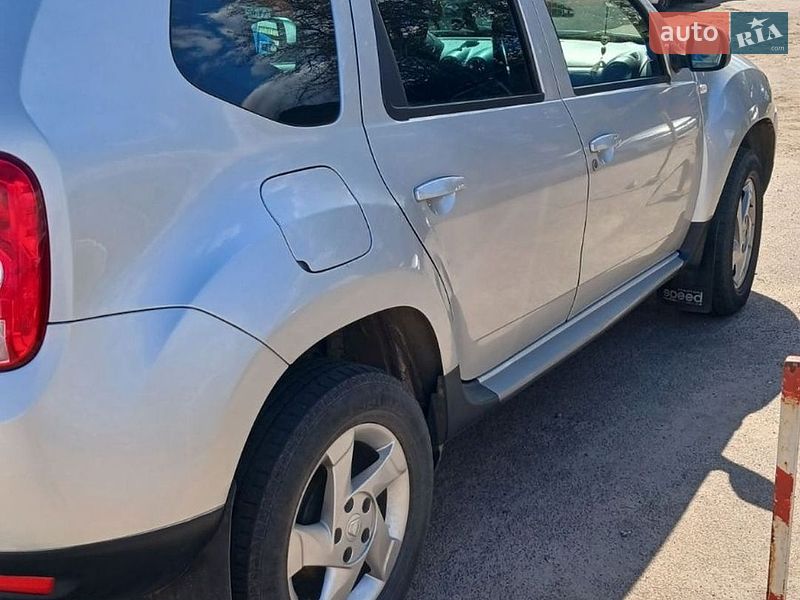 Dacia Duster 2011