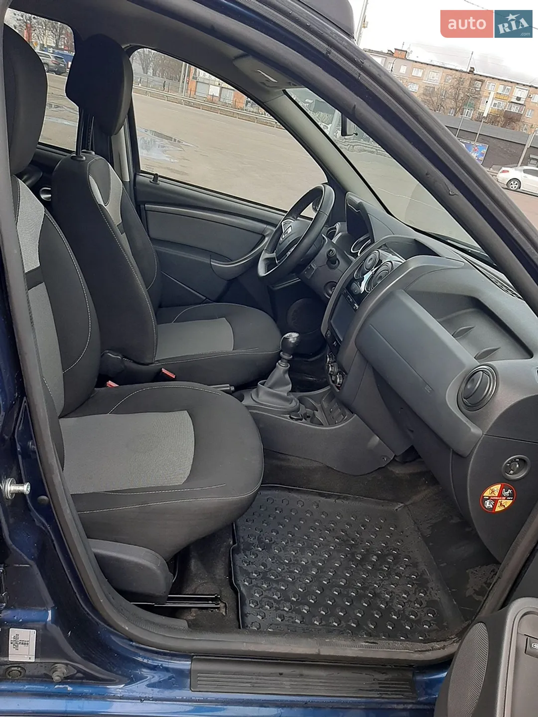 2017 Dacia Duster - мініатюра 13