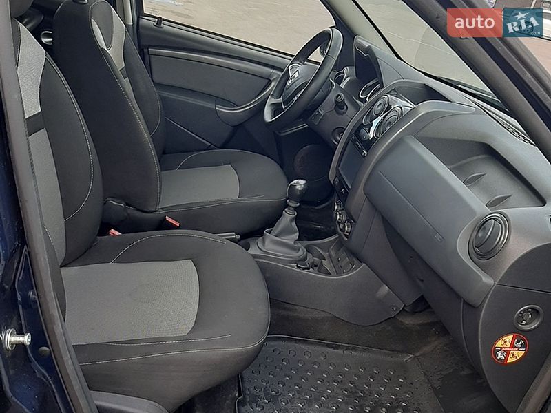 Позашляховик / Кросовер Dacia Duster 2017 в Полтаві