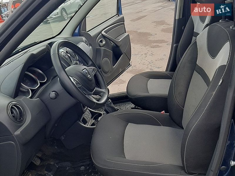 Позашляховик / Кросовер Dacia Duster 2017 в Полтаві
