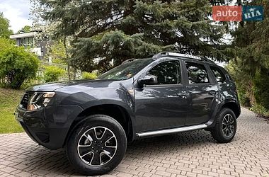 Внедорожник / Кроссовер Dacia Duster 2017 в Львове