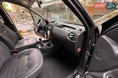Внедорожник / Кроссовер Dacia Duster 2017 в Львове
