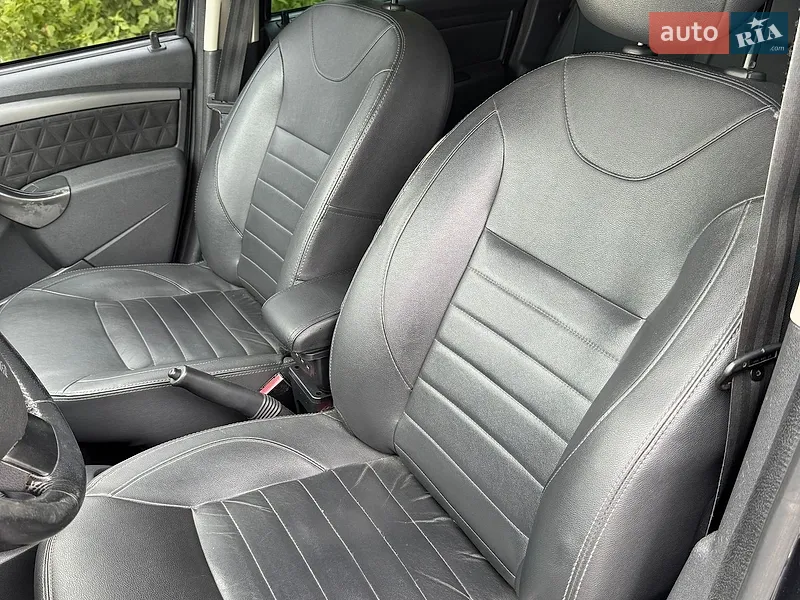 Dacia Duster 2015 VIN UU1HSDADG52564553 фото оголошення 14 з 43