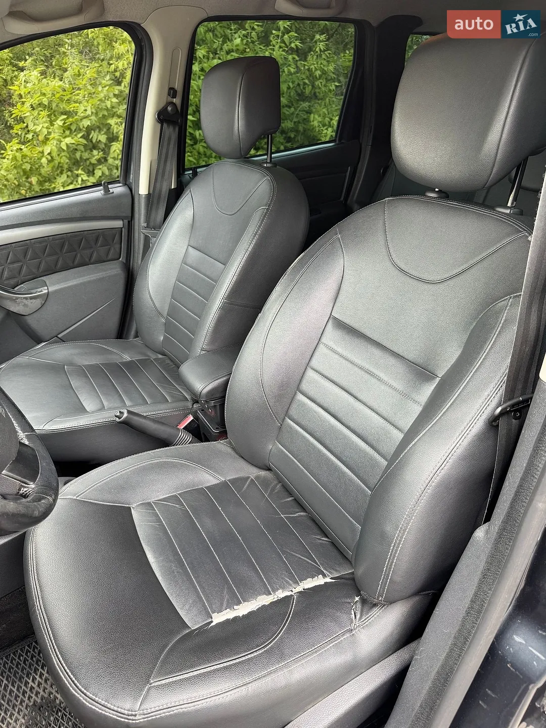 2015 Dacia Duster - мініатюра 14
