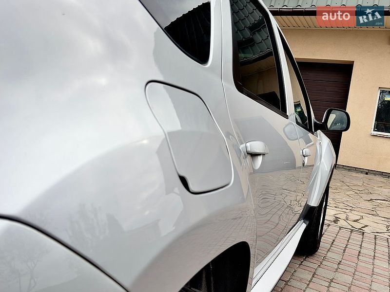 Внедорожник / Кроссовер Dacia Duster 2012 в Хороле фото 12 Внедорожник / Кроссовер Dacia Duster 2012 в Хороле