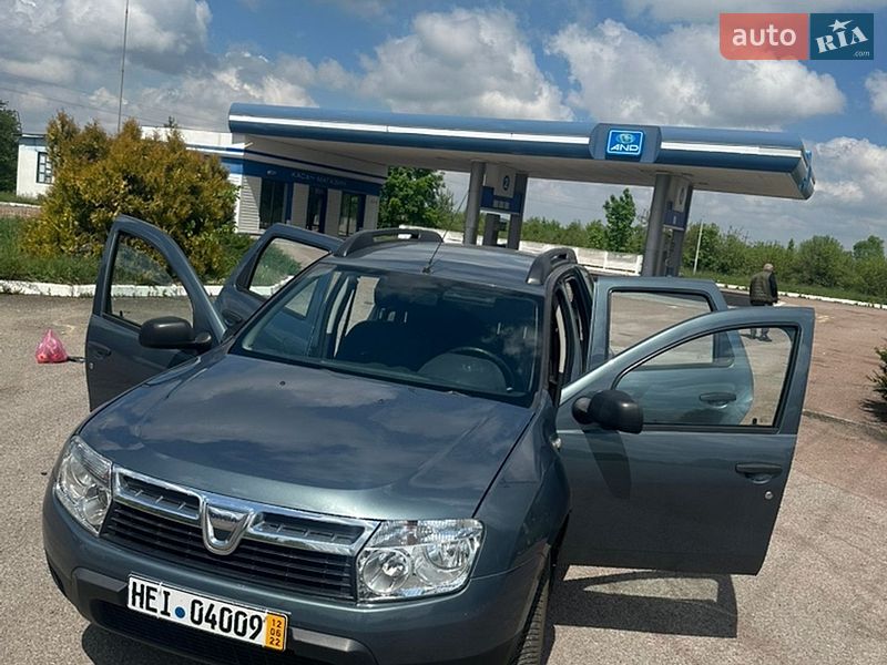 Внедорожник / Кроссовер Dacia Duster 2012 в Надворной