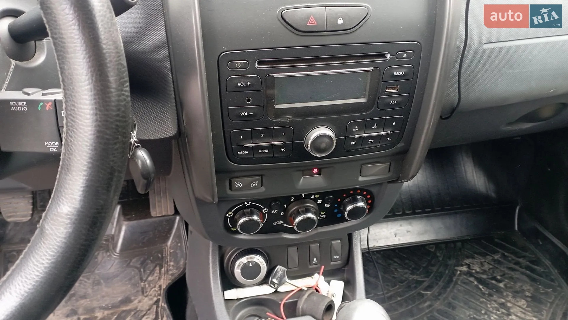 2014 Dacia Duster - мініатюра 6
