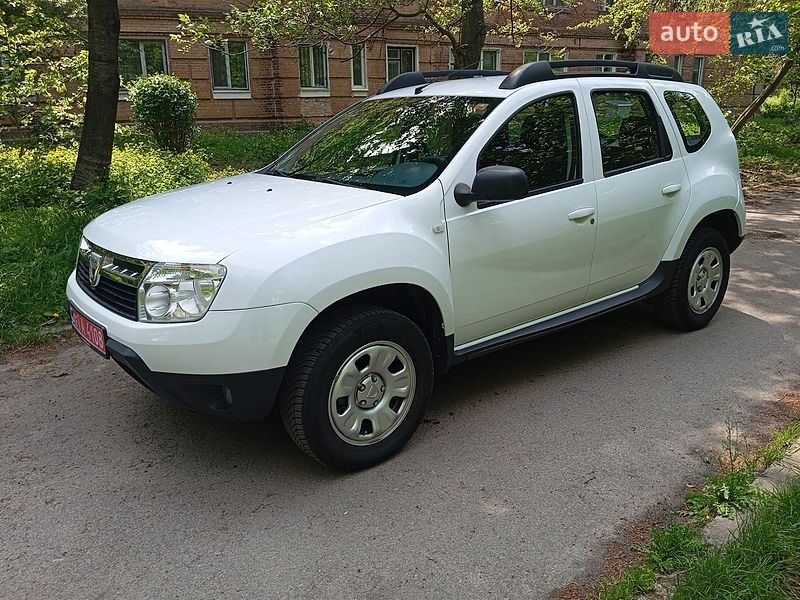 Dacia Duster 2011