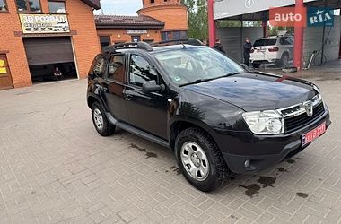 Позашляховик / Кросовер Dacia Duster 2011 в Дубні