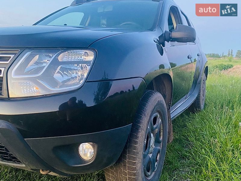 Внедорожник / Кроссовер Dacia Duster 2017 в Пулинах