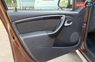 Позашляховик / Кросовер Dacia Duster 2011 в Луцьку