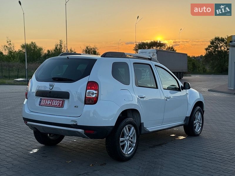 Позашляховик / Кросовер Dacia Duster 2011 в Луцьку