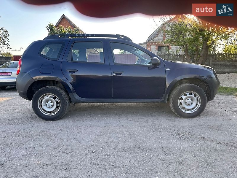 Внедорожник / Кроссовер Dacia Duster 2015 в Турбовом