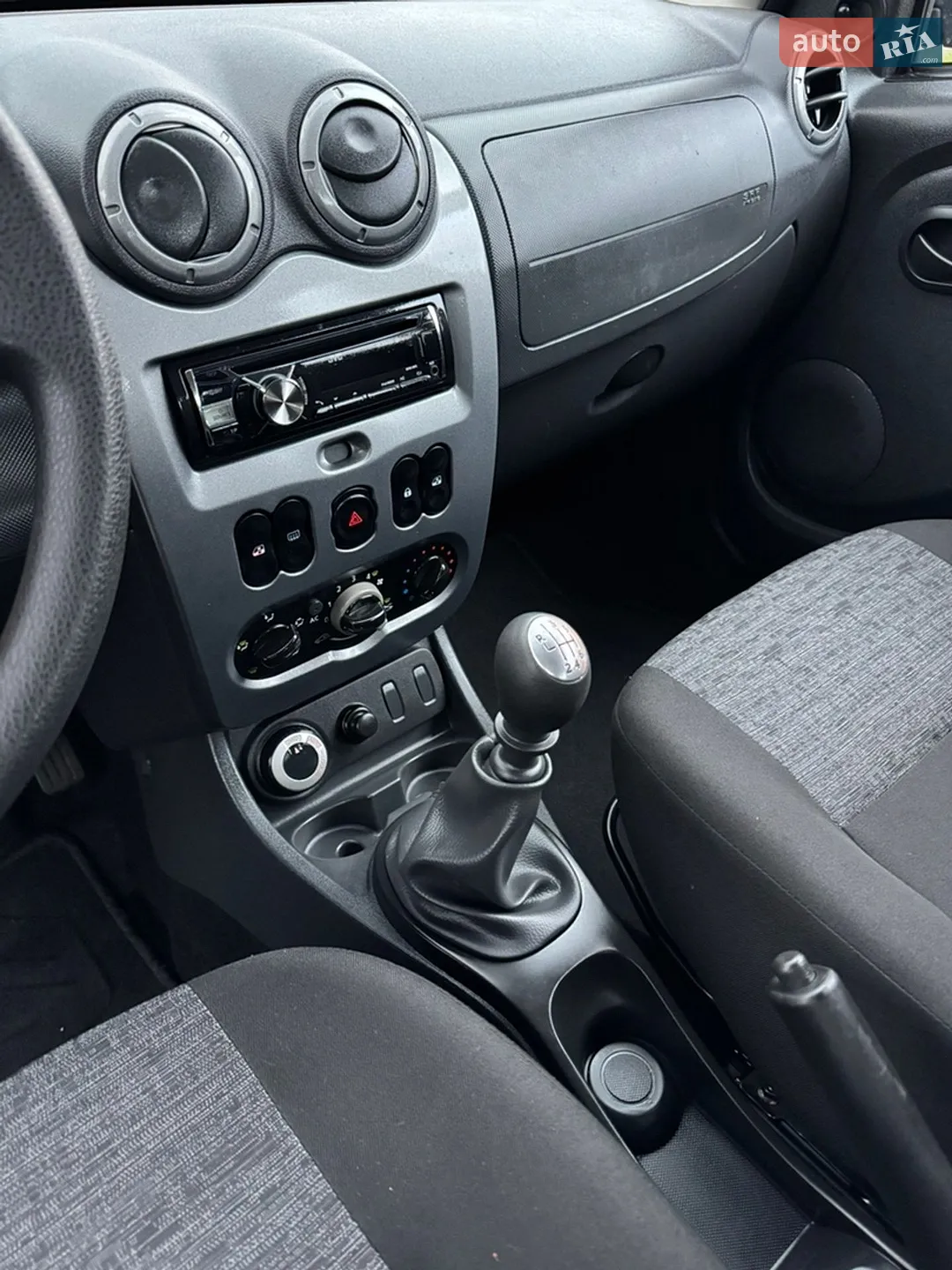 2011 Dacia Duster - мініатюра 27