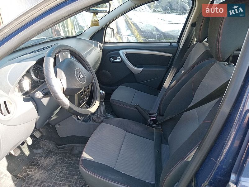 Позашляховик / Кросовер Dacia Duster 2013 в Подільську
