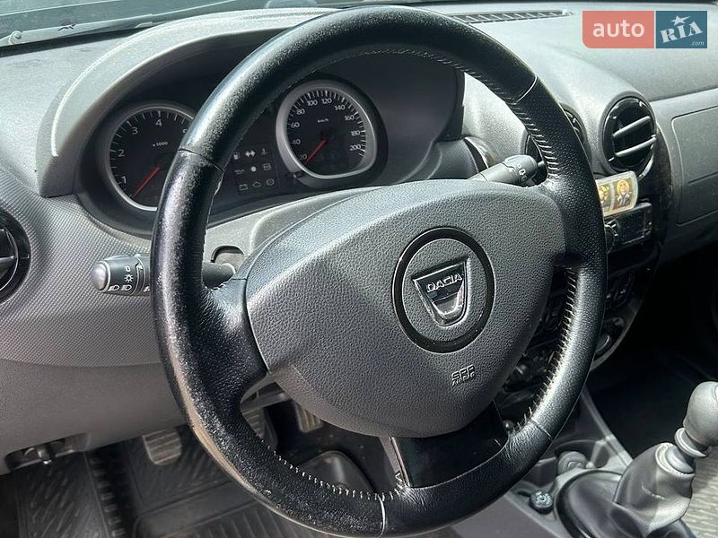 Позашляховик / Кросовер Dacia Duster 2010 в Сарнах
