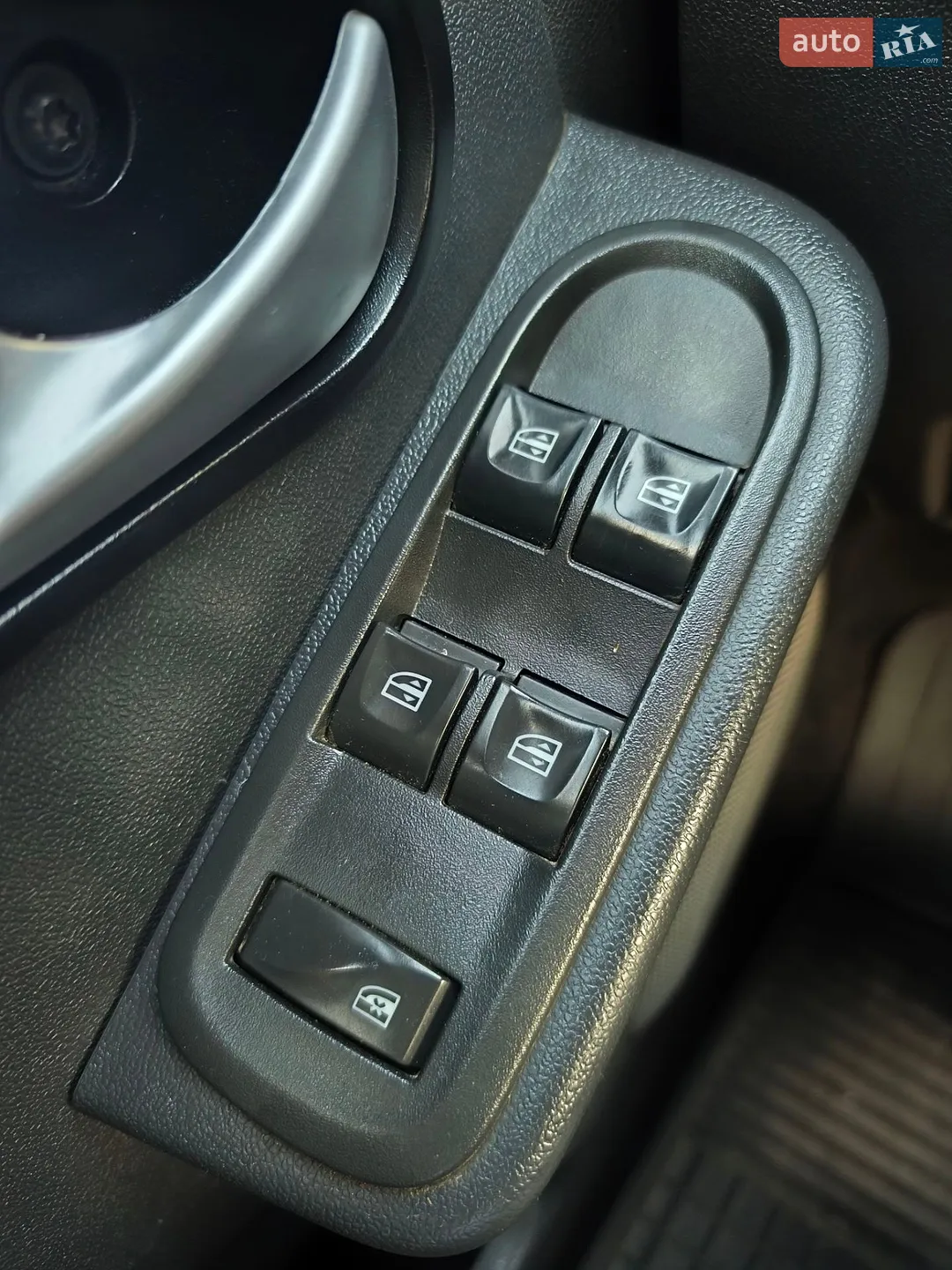 2015 Dacia Duster - мініатюра 17