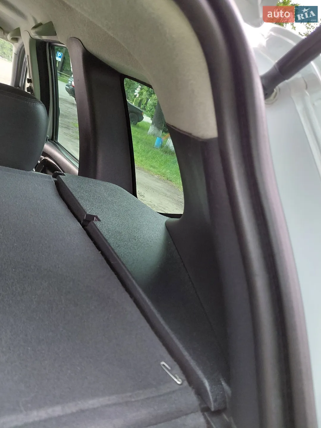 2011 Dacia Duster - мініатюра 220