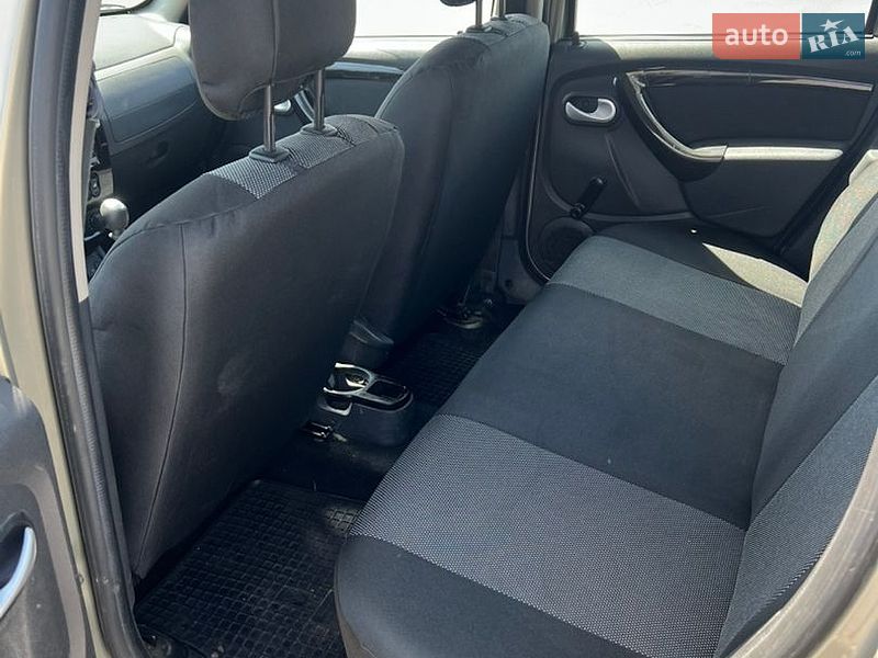 Внедорожник / Кроссовер Dacia Duster 2010 в Полтаве