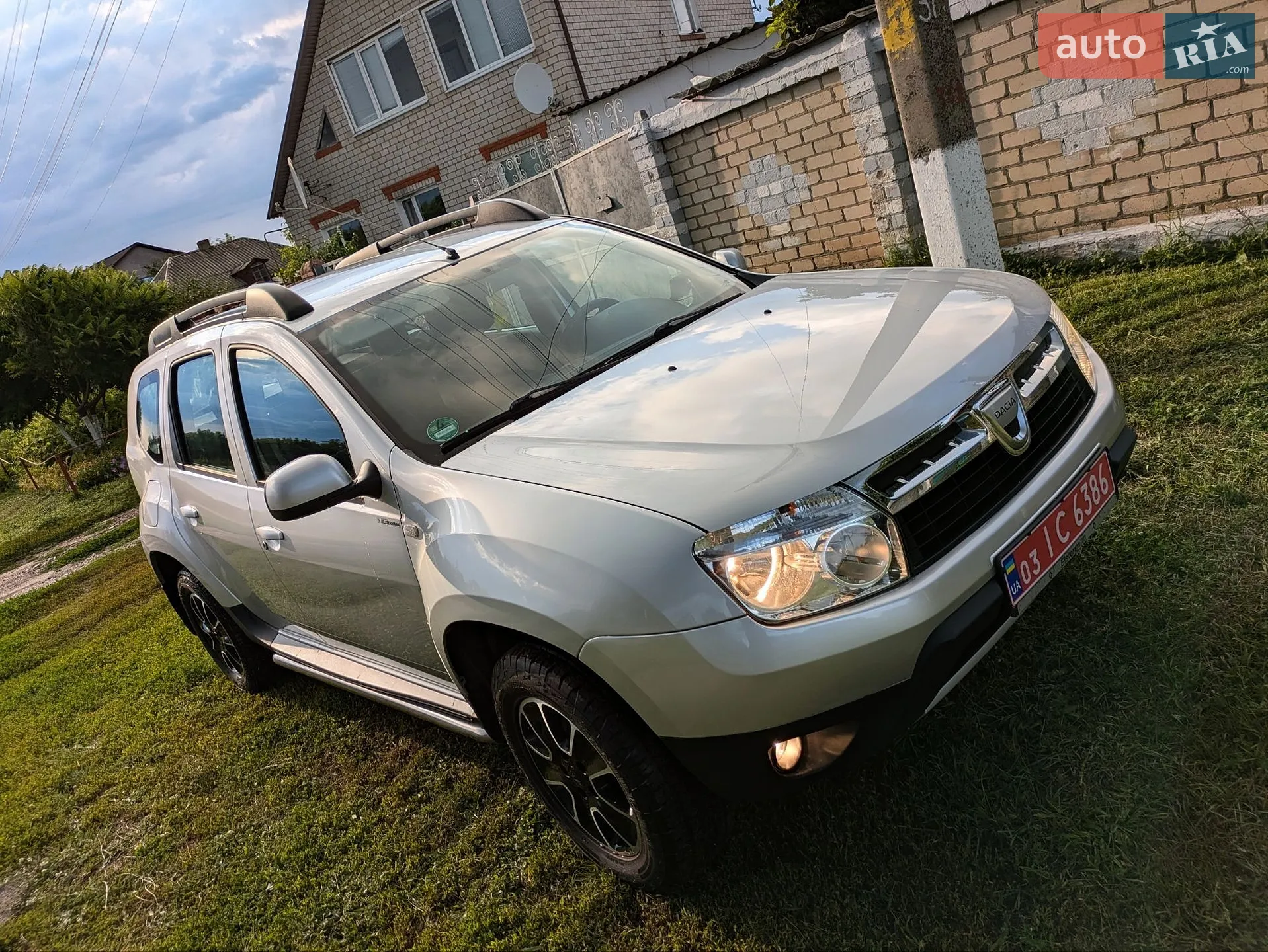 2010 Dacia Duster - мініатюра 3