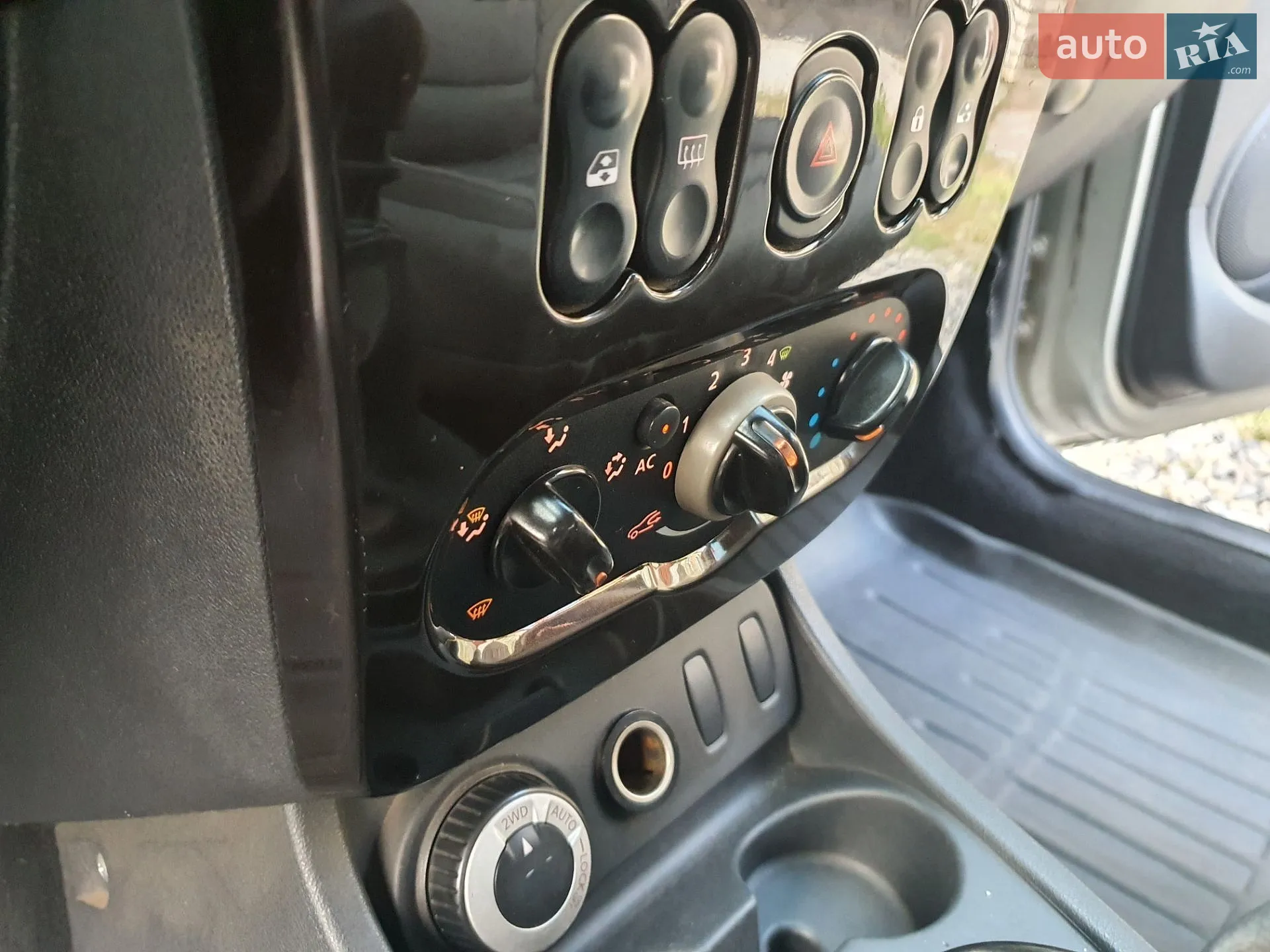 2012 Dacia Duster - мініатюра 41