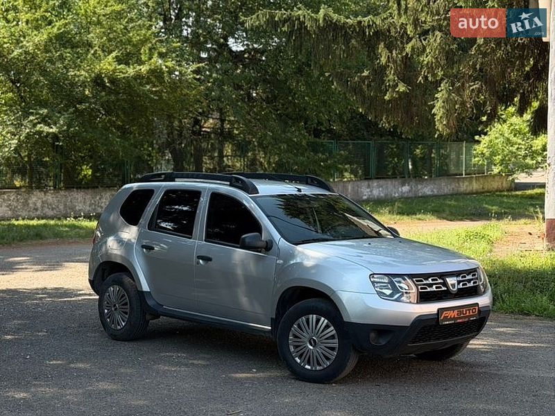 Позашляховик / Кросовер Dacia Duster 2016 в Бурштині