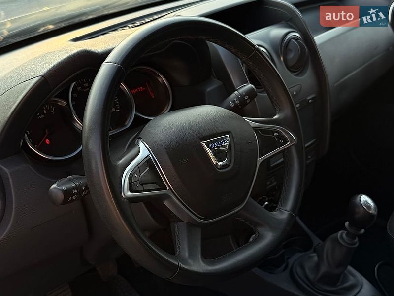 Позашляховик / Кросовер Dacia Duster 2018 в Бершаді