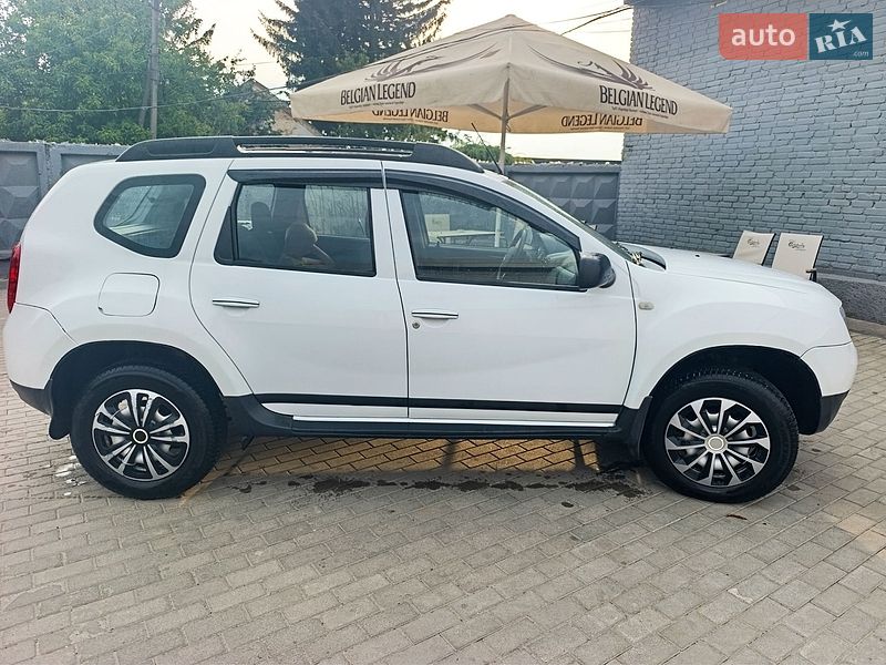 Позашляховик / Кросовер Dacia Duster 2011 в Горохові
