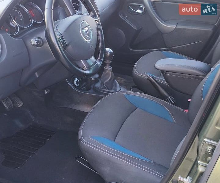 Внедорожник / Кроссовер Dacia Duster 2015 в Харькове