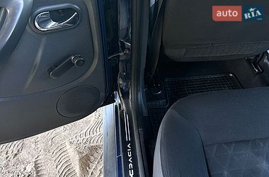 Внедорожник / Кроссовер Dacia Duster 2014 в Софиевской Борщаговке