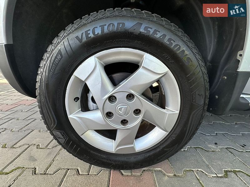 Позашляховик / Кросовер Dacia Duster 2011 в Вінниці