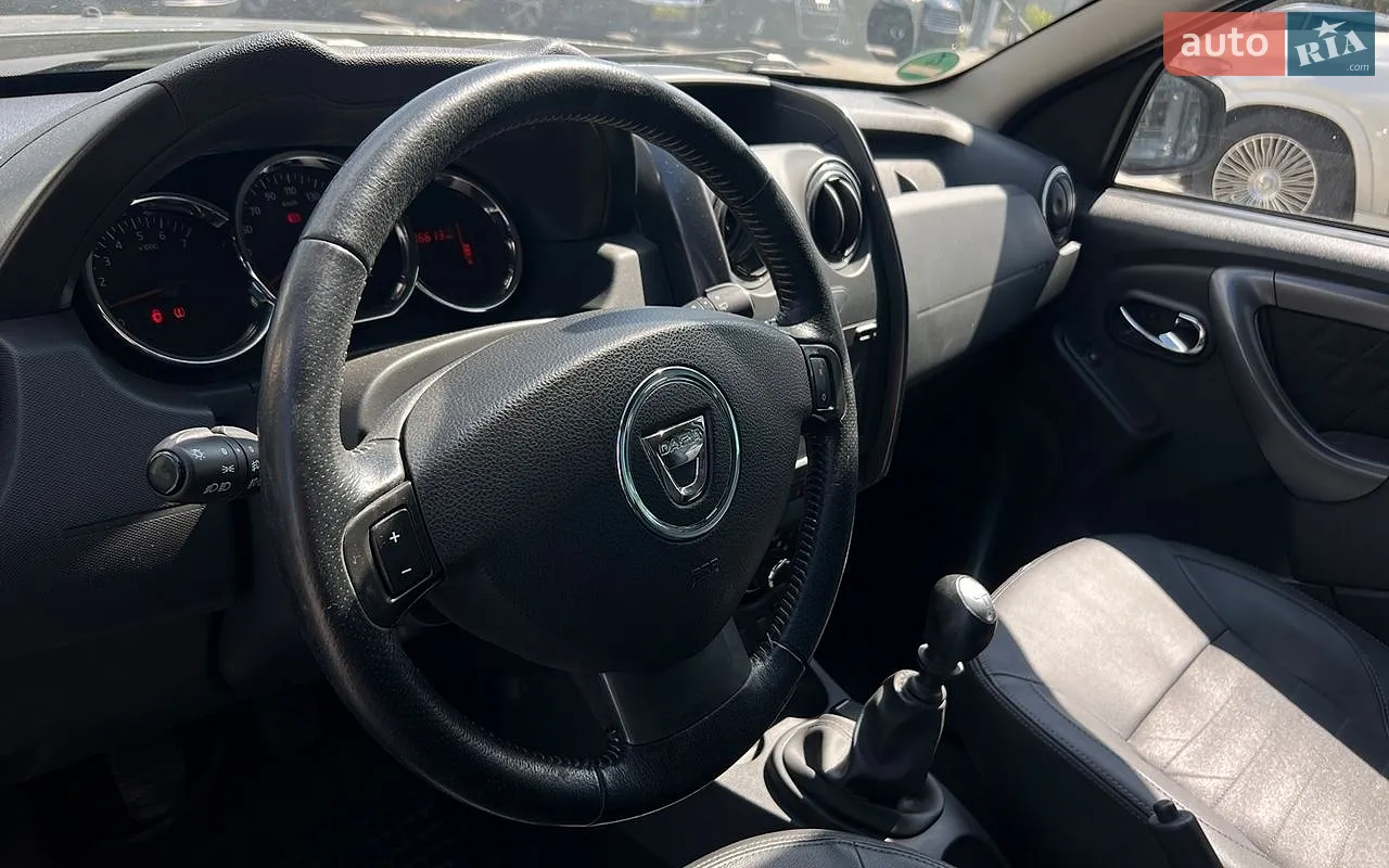 2015 Dacia Duster - мініатюра 10