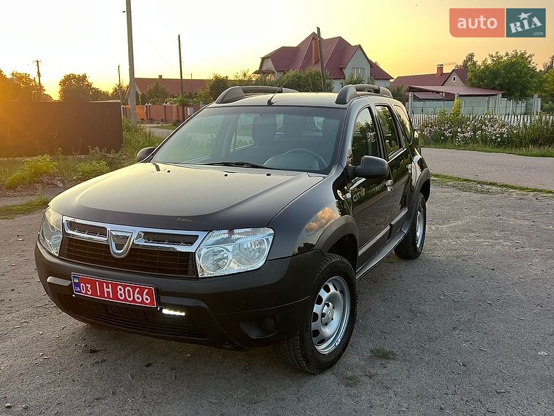Позашляховик / Кросовер Dacia Duster 2012 в Дубні