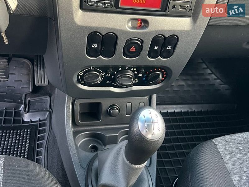 Позашляховик / Кросовер Dacia Duster 2012 в Дубні