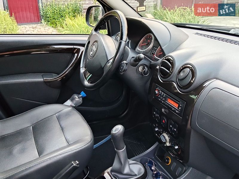 Внедорожник / Кроссовер Dacia Duster 2011 в Чернигове