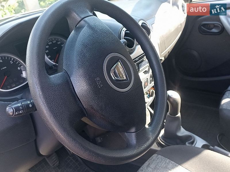 Позашляховик / Кросовер Dacia Duster 2012 в Харкові