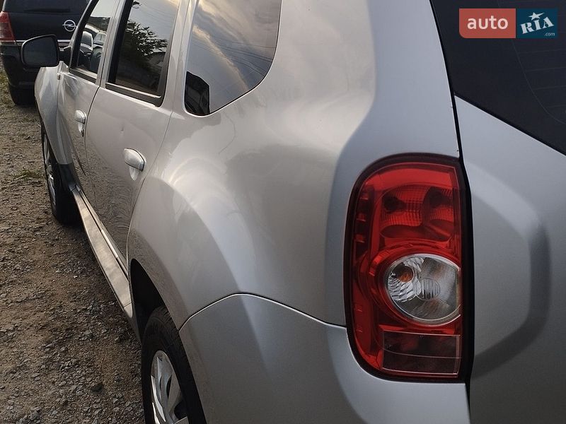 Позашляховик / Кросовер Dacia Duster 2013 в Житомирі