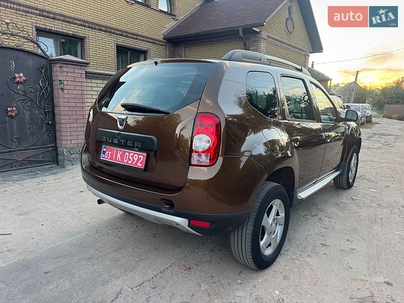 Внедорожник / Кроссовер Dacia Duster 2011 в Ахтырке