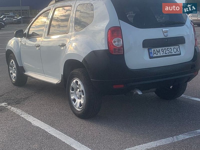 Позашляховик / Кросовер Dacia Duster 2013 в Житомирі
