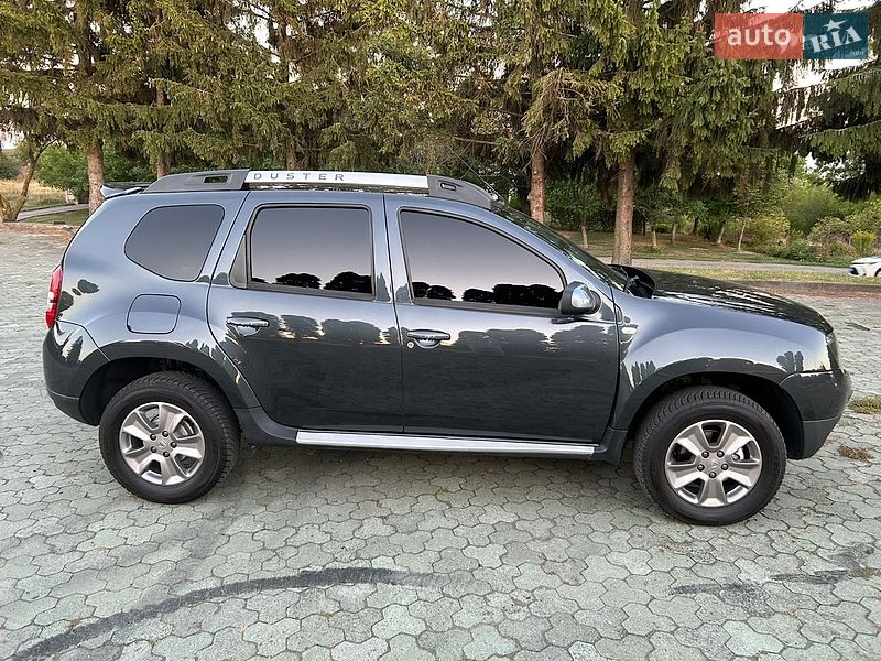 Позашляховик / Кросовер Dacia Duster 2014 в Дубні